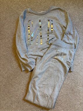 GAP women’s sweatshirt/sweatpants set